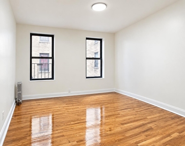 106 Fort Washington Avenue - Photo Thumbnail 4