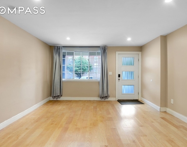 Wolcott Street - Photo Thumbnail 1