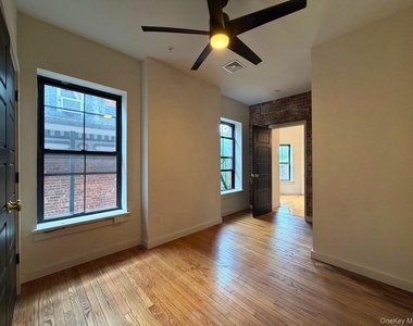 203 Liberty Street - Photo Thumbnail 16