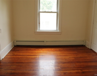 15 Seitz Terrace - Photo Thumbnail 12