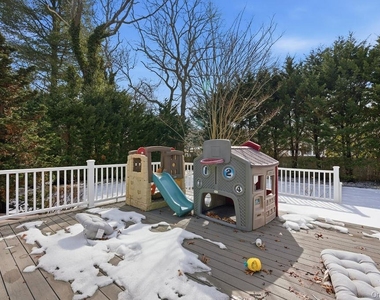 19 Howell Place - Photo Thumbnail 14