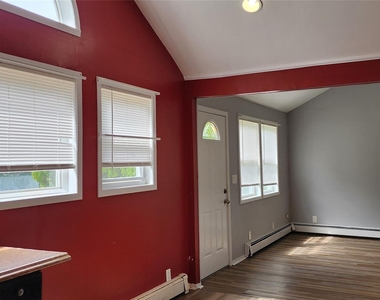 79 Hemlock Drive - Photo Thumbnail 2