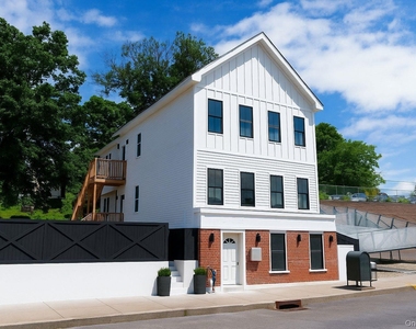 328 Columbia Street - Photo Thumbnail 1