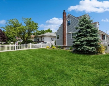 1 Iroquois Street E - Photo Thumbnail 32
