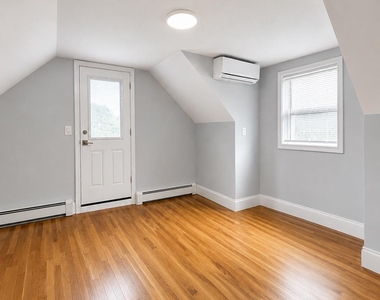1 Iroquois Street E - Photo Thumbnail 20