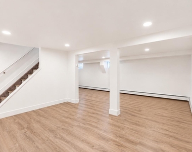 1 Iroquois Street E - Photo Thumbnail 28