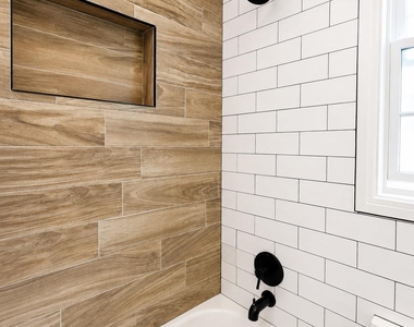 1 Iroquois Street E - Photo Thumbnail 17