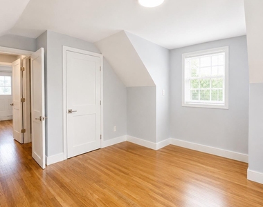 1 Iroquois Street E - Photo Thumbnail 26