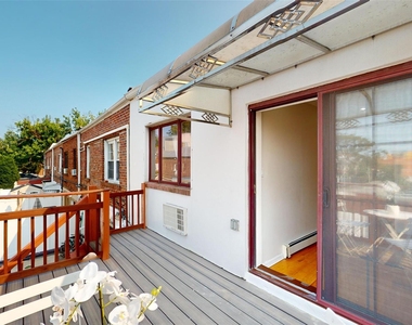 8309 25th Avenue - Photo Thumbnail 5
