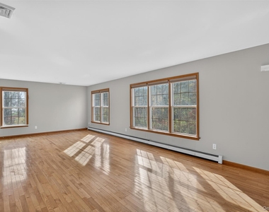 98 Black Creek Road - Photo Thumbnail 7