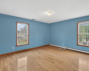 98 Black Creek Road - Photo Thumbnail 19