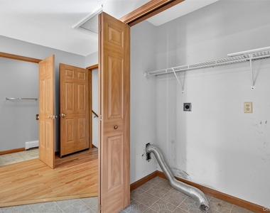 98 Black Creek Road - Photo Thumbnail 17