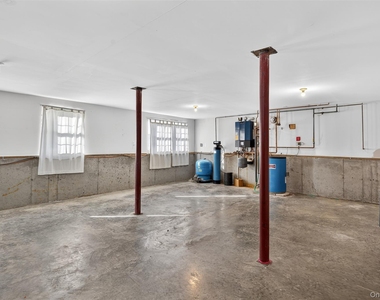 98 Black Creek Road - Photo Thumbnail 28