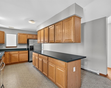 98 Black Creek Road - Photo Thumbnail 14