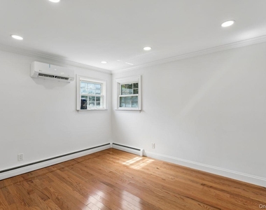 98 Rose Place - Photo Thumbnail 7