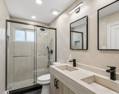 98 Rose Place - Photo Thumbnail 5