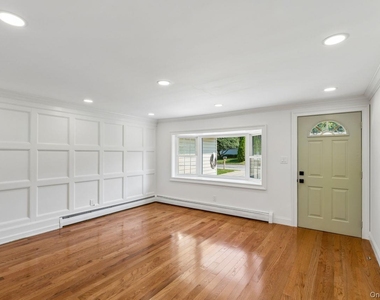 98 Rose Place - Photo Thumbnail 3