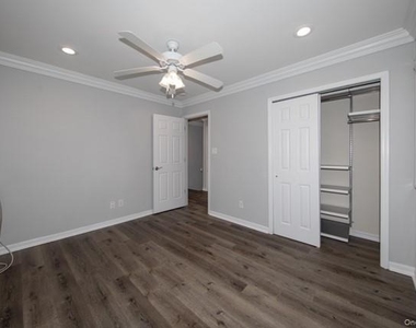 55 Park Avenue - Photo Thumbnail 7