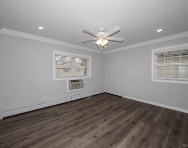 55 Park Avenue - Photo Thumbnail 4