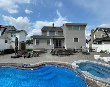 607 Nassau Street - Photo Thumbnail 47