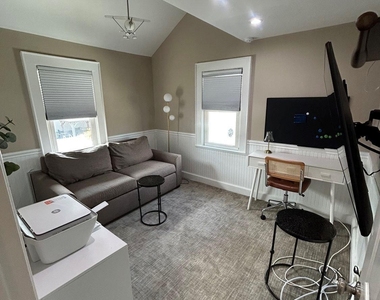 607 Nassau Street - Photo Thumbnail 44