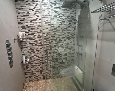 607 Nassau Street - Photo Thumbnail 36