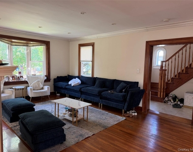 59 Essex Road - Photo Thumbnail 12