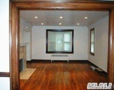 59 Essex Road - Photo Thumbnail 6