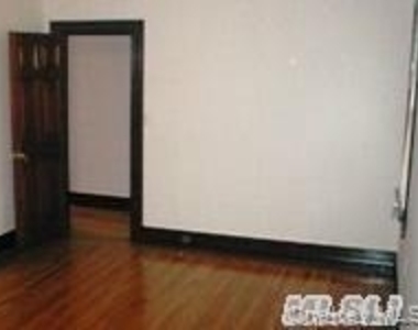 59 Essex Road - Photo Thumbnail 4