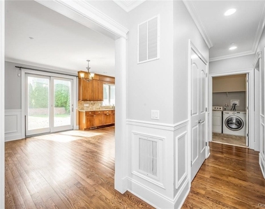 114 Lincoln Avenue - Photo Thumbnail 2