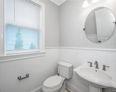 114 Lincoln Avenue - Photo Thumbnail 8
