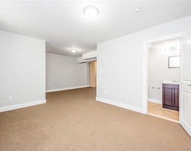 114 Lincoln Avenue - Photo Thumbnail 17