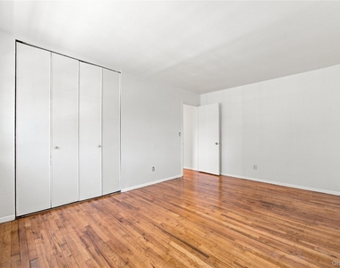 31 Fero Street - Photo Thumbnail 12