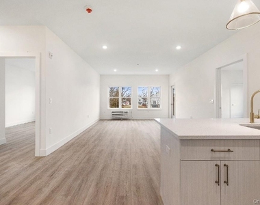 306 Bluestone Court - Photo Thumbnail 12