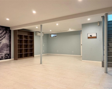 14 Hicks Avenue - Photo Thumbnail 6