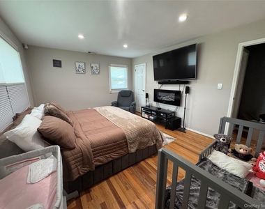 6 Raphael Street - Photo Thumbnail 13