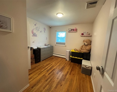 6 Raphael Street - Photo Thumbnail 16