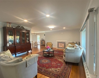 60 Gristmill Lane - Photo Thumbnail 6