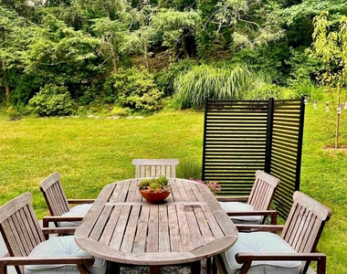 14 Powder Horn Way - Photo Thumbnail 2