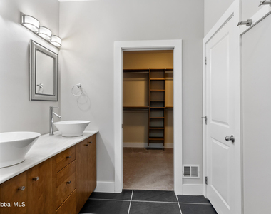 66 Warren Street - Photo Thumbnail 21