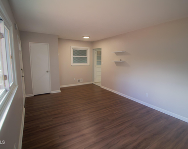 5 Huckleberry Lane - Photo Thumbnail 5