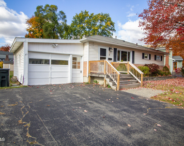 5 Huckleberry Lane - Photo Thumbnail 1