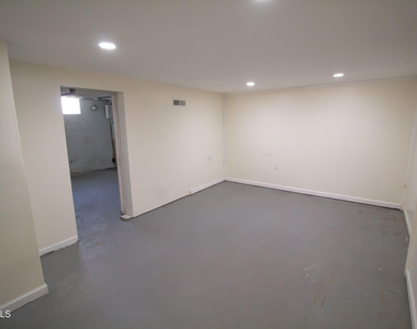 16 Swayze Drive - Photo Thumbnail 13