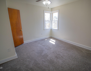 16 Swayze Drive - Photo Thumbnail 8