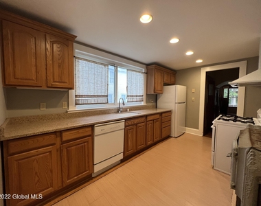 157 Washington Street - Photo Thumbnail 8