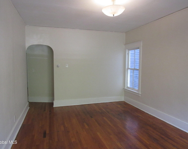 866 Madison Avenue - Photo Thumbnail 5
