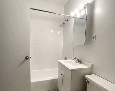953 Amsterdam Avenue - Photo Thumbnail 6