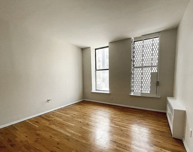 953 Amsterdam Avenue - Photo Thumbnail 1