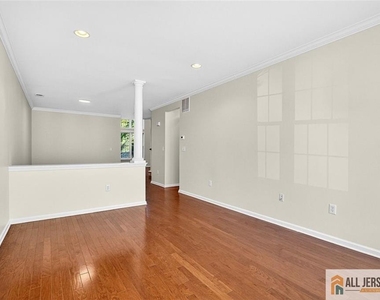 68 Osprey Drive - Photo Thumbnail 4