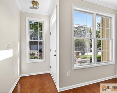 68 Osprey Drive - Photo Thumbnail 2